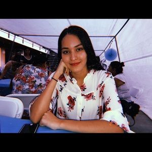 Meet your Posher, Andrea